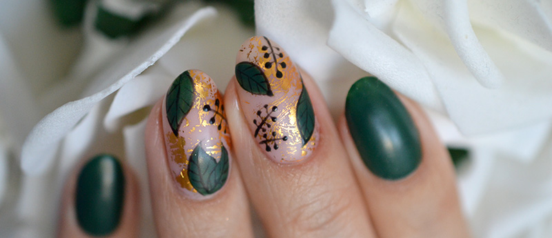 дизайн ногтей с листьями
