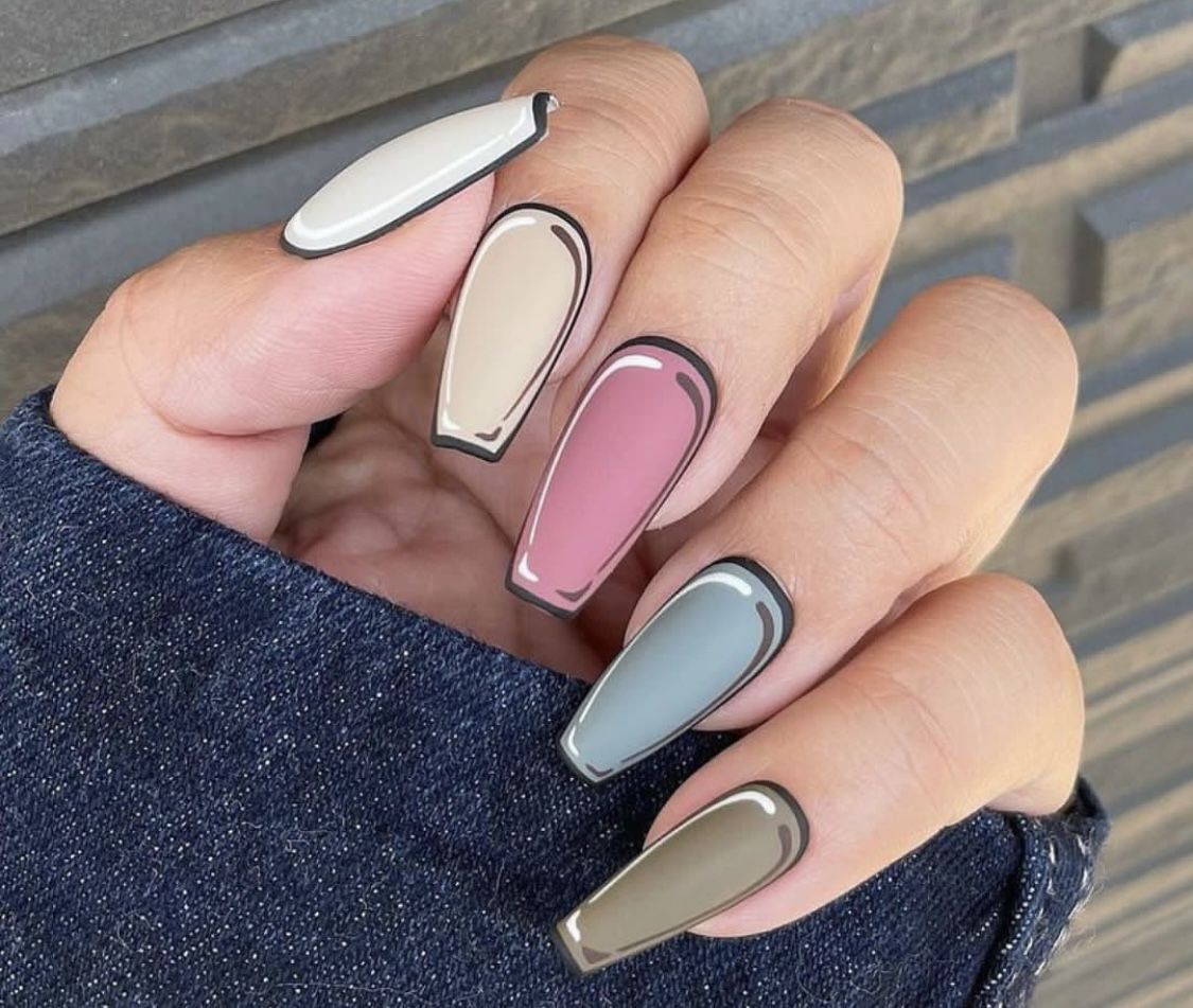 мультяшные ногти разного цвета